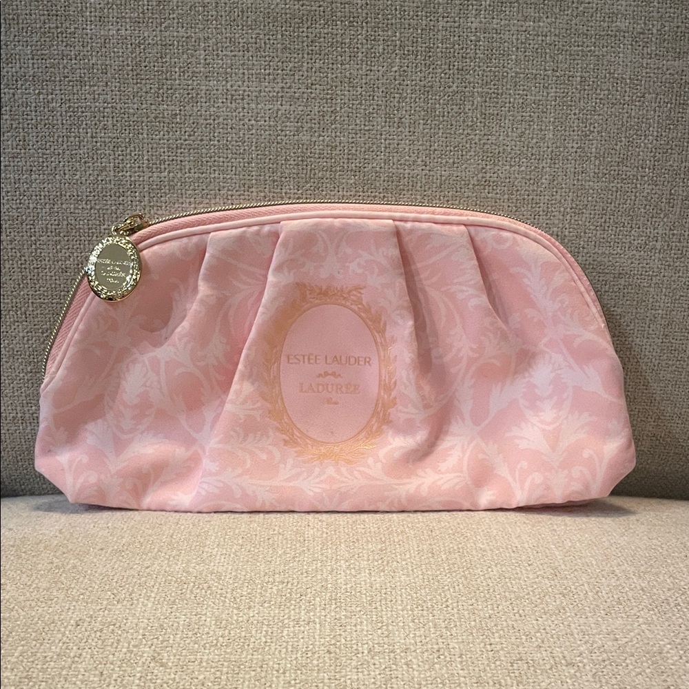 Estēe Lauder Makeup Bag